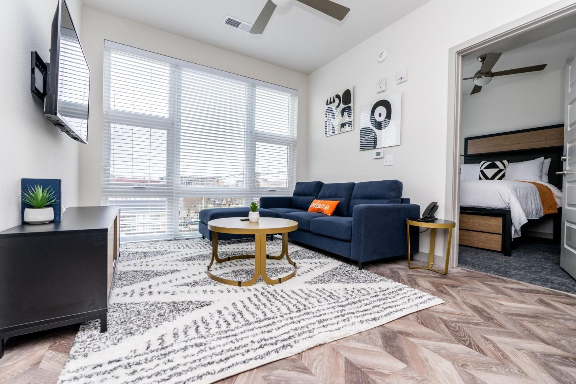 Yugo Guest Suites Urbana Exterior foto