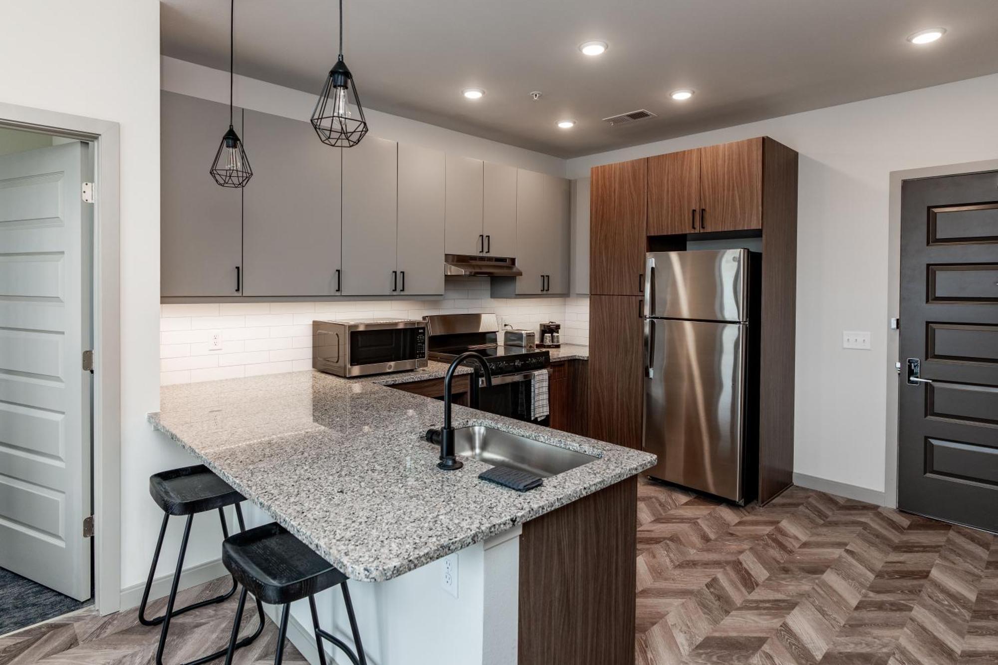 Yugo Guest Suites Urbana Exterior foto